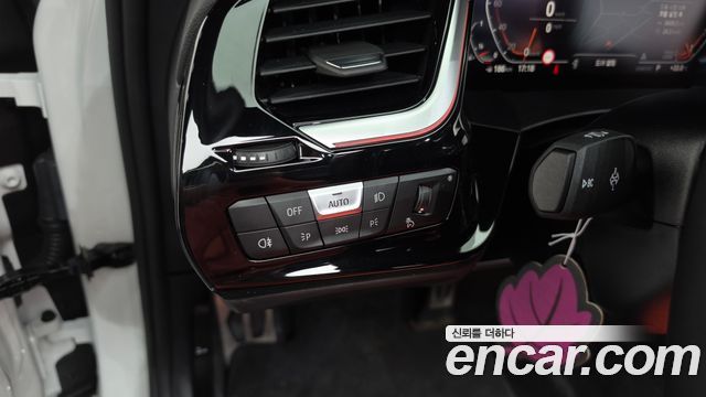 BMW Z4 2024 — photo 25