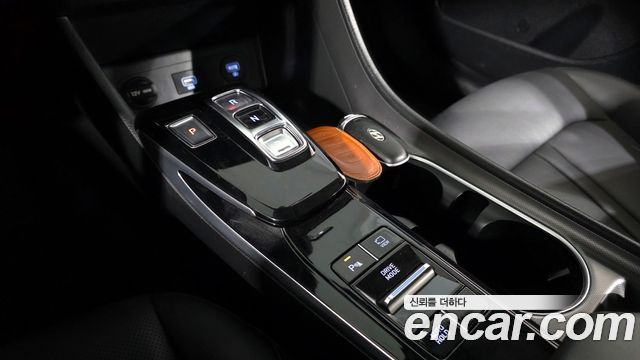 Hyundai Sonata 2022 — photo 9