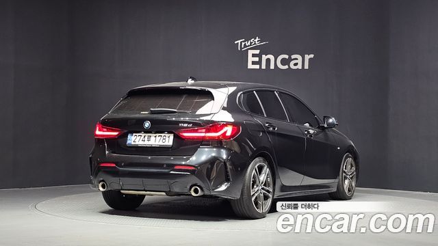 BMW 1-Series 2021 — photo 2