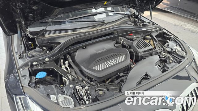 BMW 1-Series 2021 — photo 6