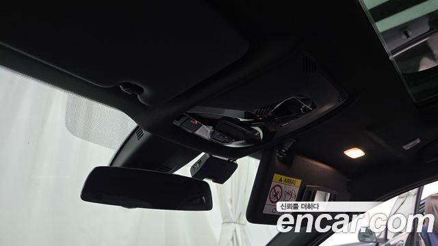 BMW 1-Series 2021 — photo 24