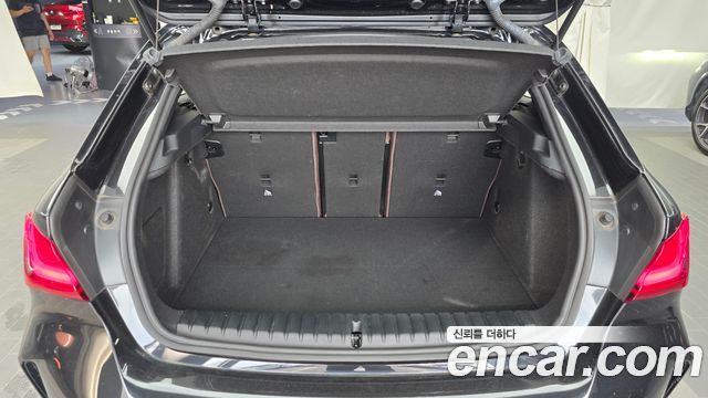 BMW 1-Series 2021 — photo 26