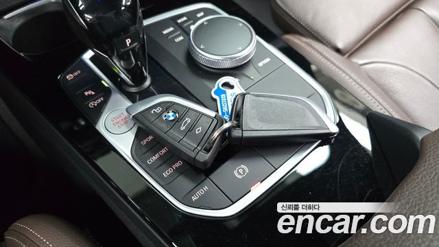 BMW 1-Series 2021 — photo 31