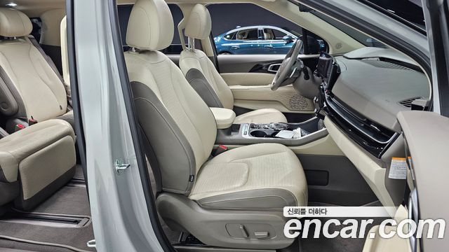 Kia Canival 2025 — photo 16