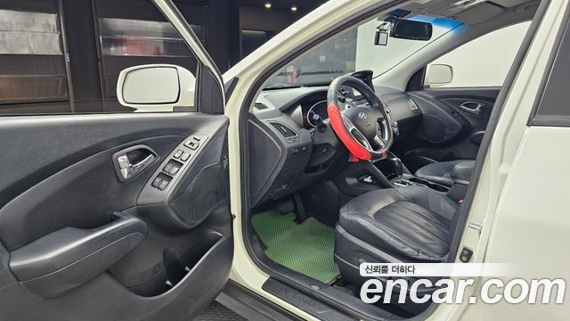 Hyundai Tucson 2011 — photo 10