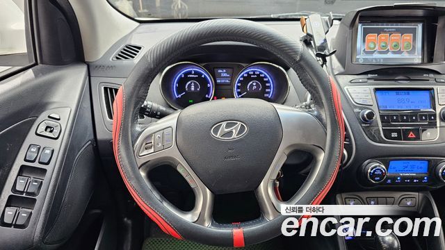 Hyundai Tucson 2011 — photo 13