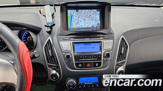 Hyundai Tucson 2011 — photo 14