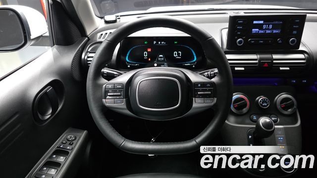 Hyundai Casper 2023 — photo 19