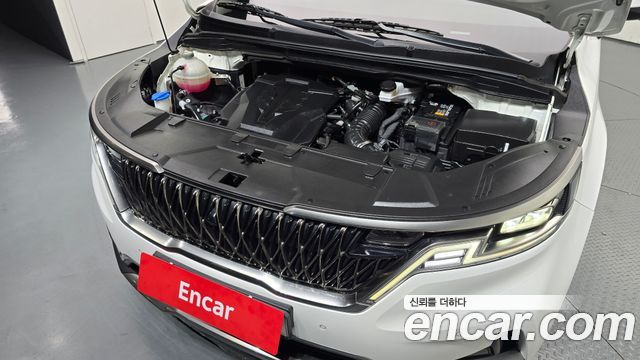 Kia Canival 2023 — photo 6