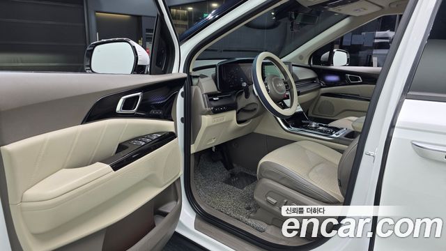 Kia Canival 2023 — photo 10