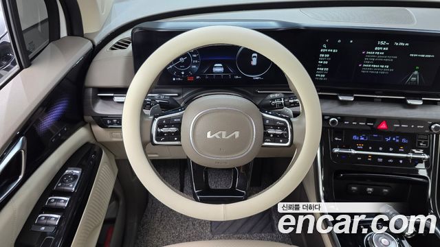 Kia Canival 2023 — photo 13