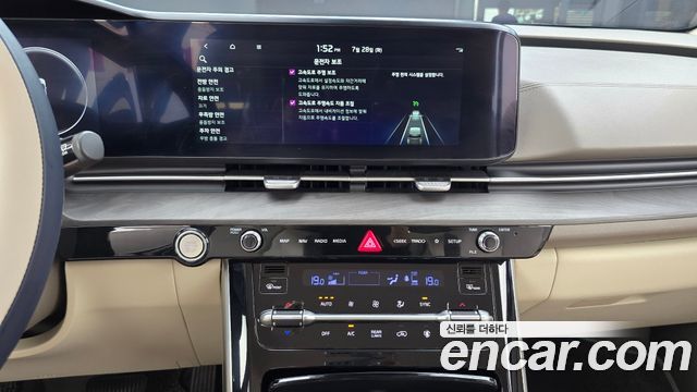 Kia Canival 2023 — photo 14