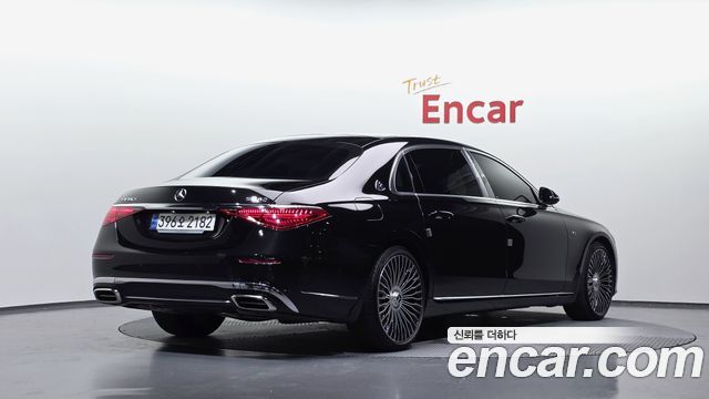 Mercedes-Benz S-Class 2023 — photo 2