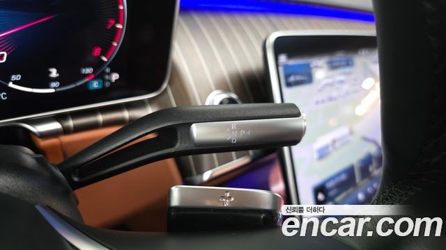 Mercedes-Benz S-Class 2023 — photo 9