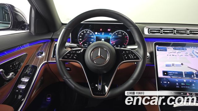 Mercedes-Benz S-Class 2023 — photo 13