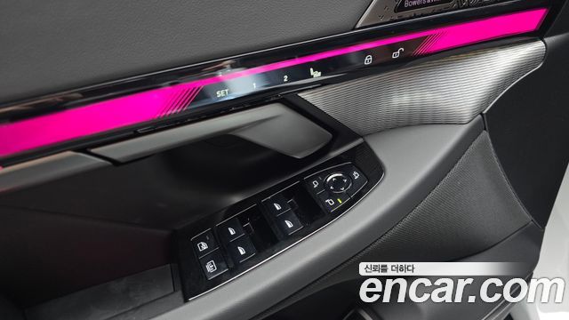 BMW 5-Series 2026 — photo 25