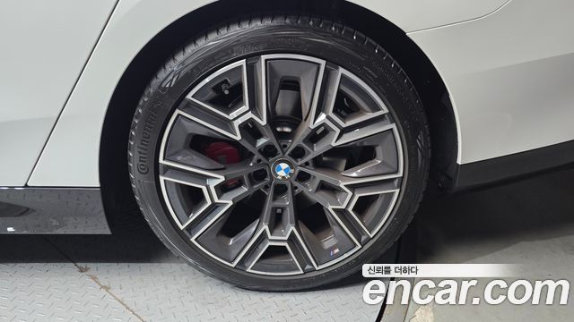 BMW 5-Series 2026 — photo 7