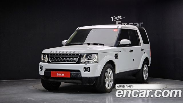 Land Rover Discovery 2016 — photo 1