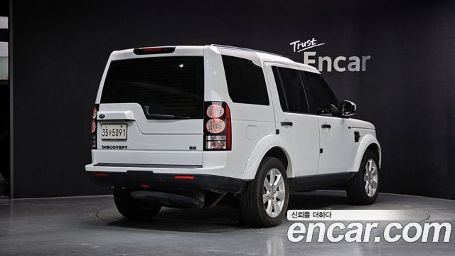 Land Rover Discovery 2016 — photo 2