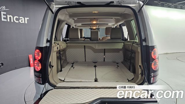 Land Rover Discovery 2016 — photo 20