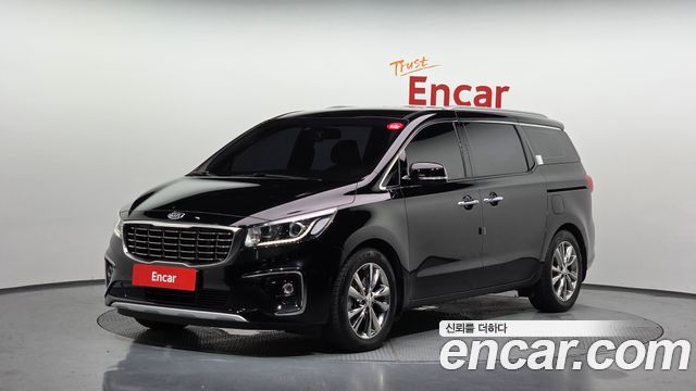Kia Canival 2019 — photo 1
