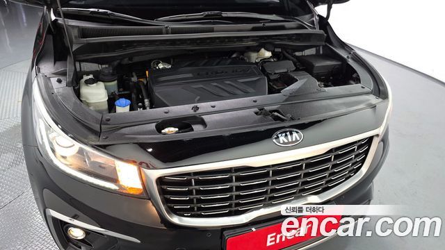 Kia Canival 2019 — photo 6