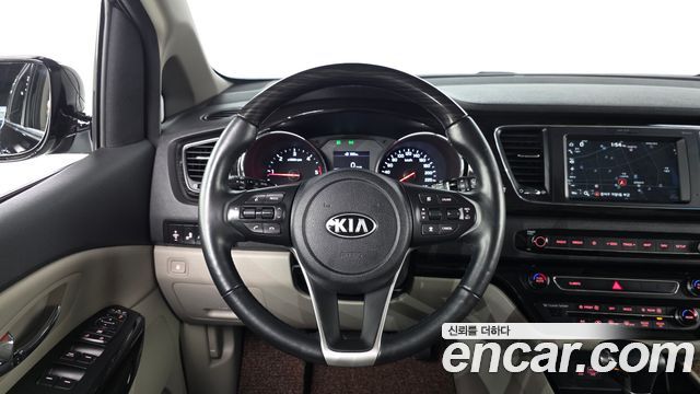 Kia Canival 2019 — photo 19