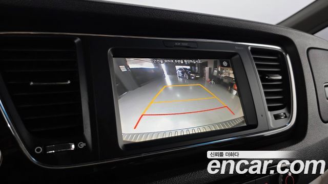 Kia Canival 2019 — photo 21