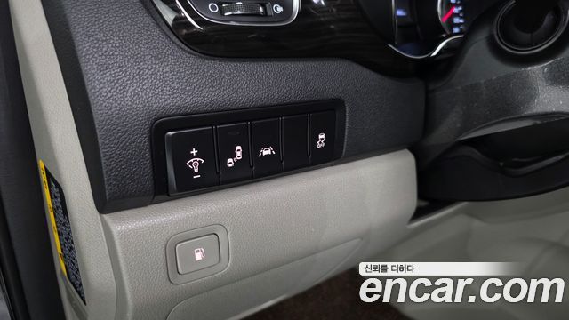 Kia Canival 2019 — photo 29