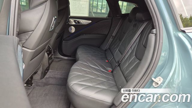 BMW XM 2026 — photo 18