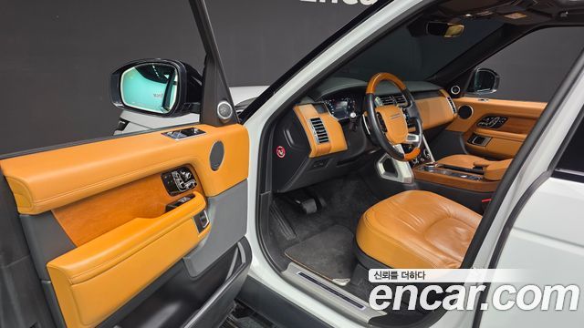 Land Rover Range Rover 2022 — photo 13