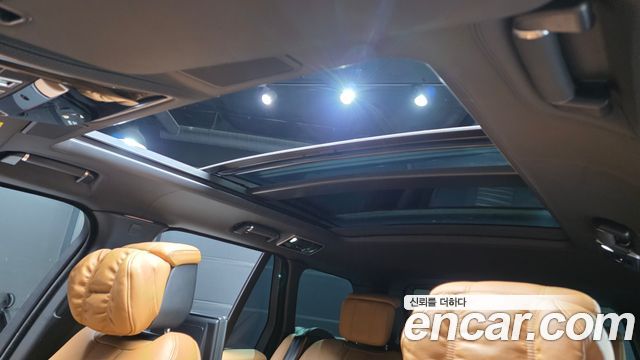 Land Rover Range Rover 2022 — photo 25