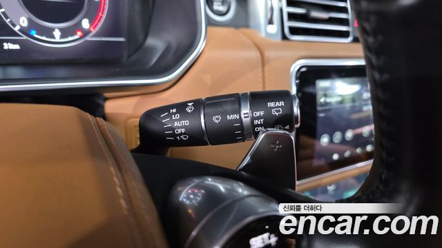 Land Rover Range Rover 2022 — photo 35