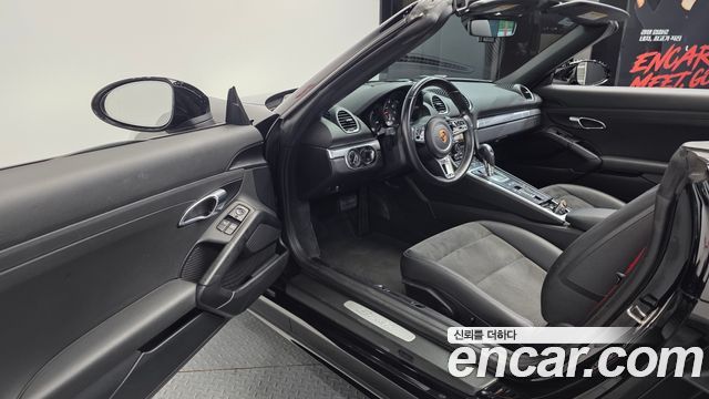 Porsche 718 2018 — photo 13