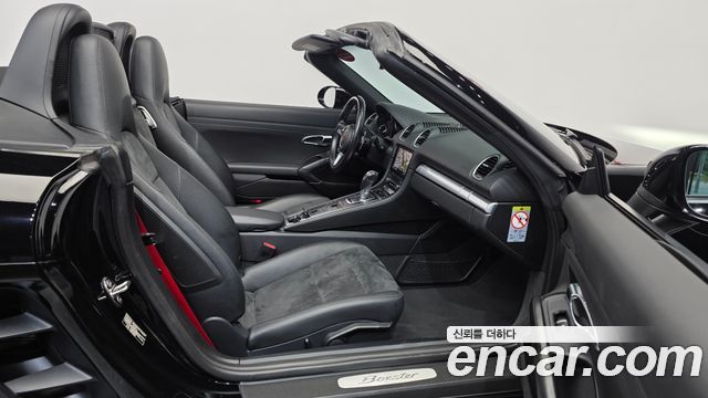 Porsche 718 2018 — photo 16