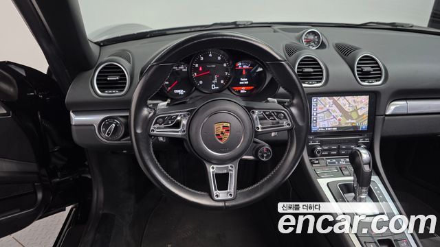 Porsche 718 2018 — photo 17
