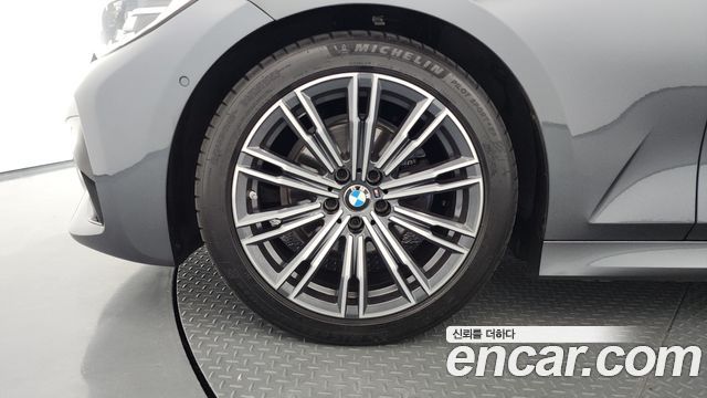 BMW 3-Series 2022 — photo 5