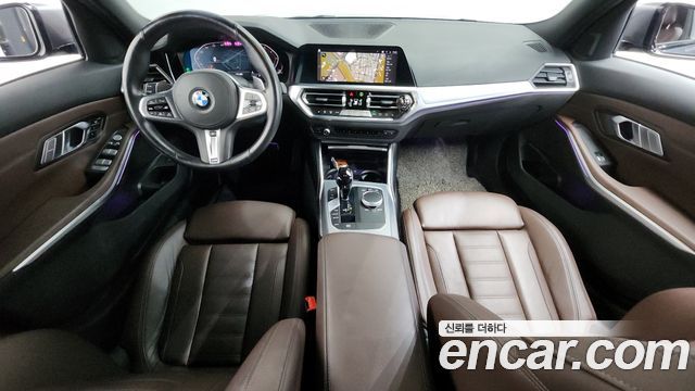 BMW 3-Series 2022 — photo 10