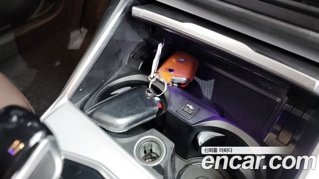 BMW 3-Series 2022 — photo 21