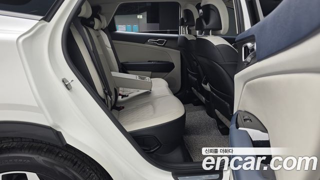 Kia Sportage 2023 — photo 12