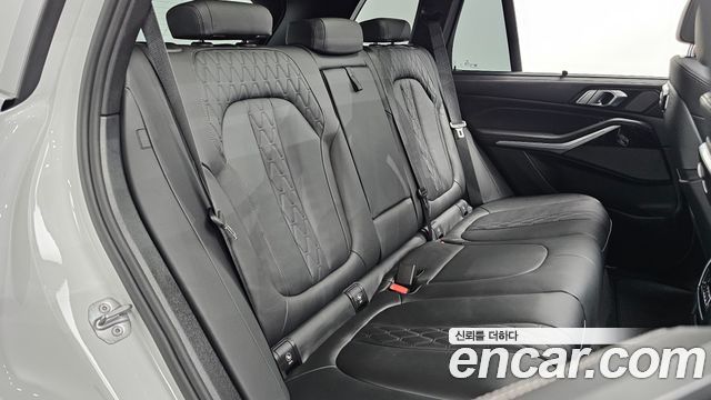 BMW X5 2025 — photo 17