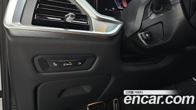 BMW X5 2025 — photo 25