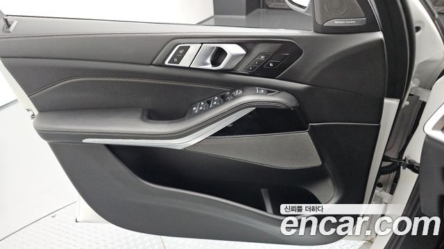 BMW X5 2025 — photo 14