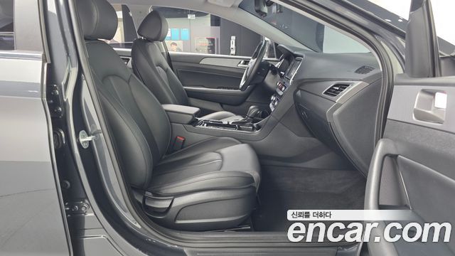 Hyundai Sonata 2019 — photo 11