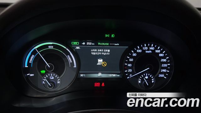 Kia K7 2018 — photo 8