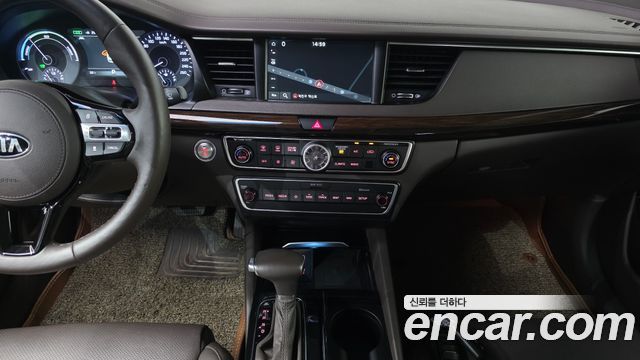 Kia K7 2018 — photo 13