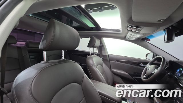 Kia K7 2018 — photo 20