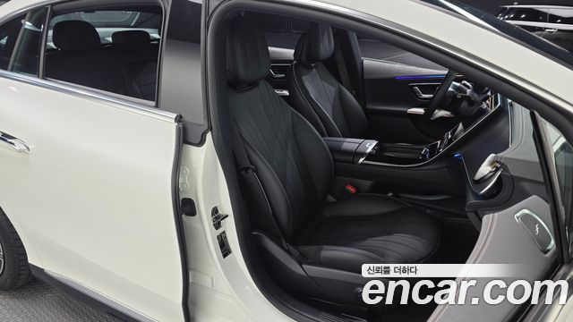 Mercedes-Benz EQE 2024 — photo 17