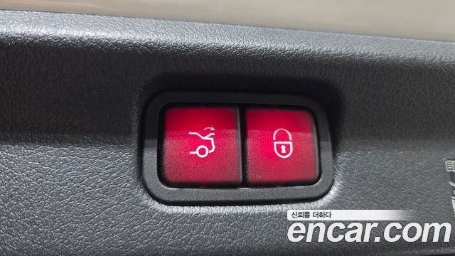 Mercedes-Benz EQE 2024 — photo 25