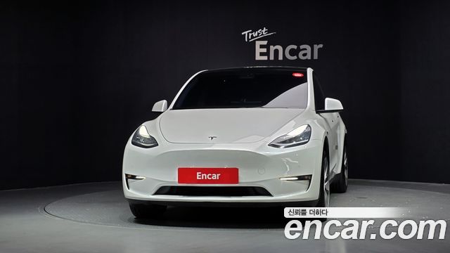 Tesla Model Y 2021 — photo 3